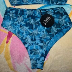 Moana bikini Polly pocket high waisted bottoms in size M